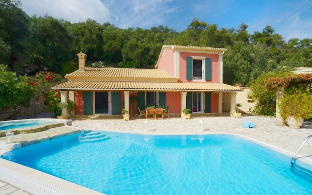 Leonora s House in St Stefanos Bay