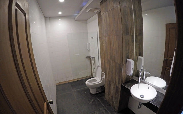 My Studio Hotel Surabaya - Hostel