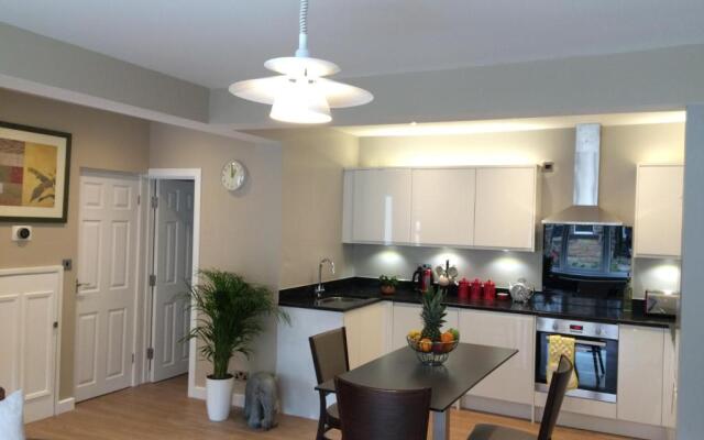 Valley Mount House & Apartment
