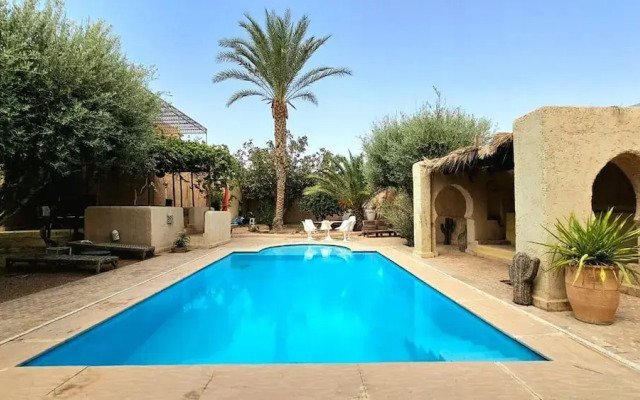 Marrakesh 6-bed Housing Authentic Berber
