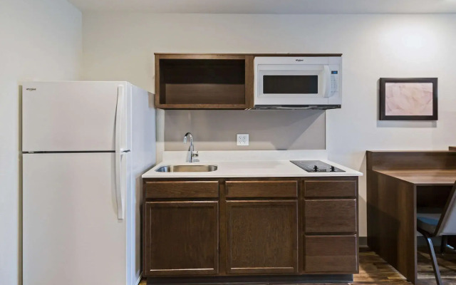 WoodSpring Suites Davenport Quad Cities
