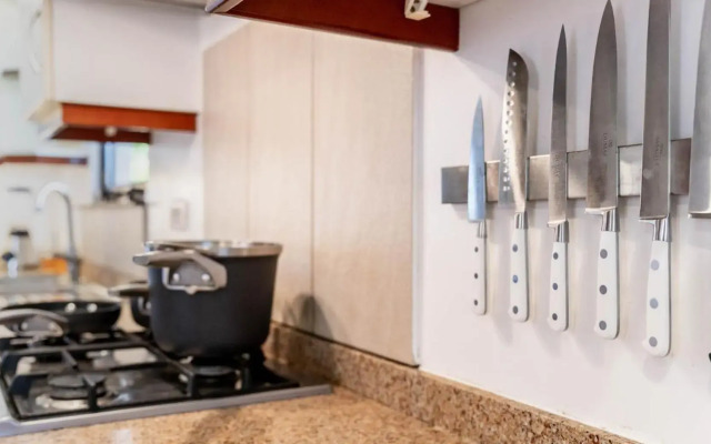 Magnificent 5 Br Villa with pool: amazing views