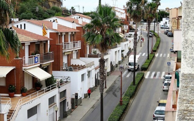 Apartment With 2 Bedrooms in Canet de Mar, With Wonderful Mountain Vie