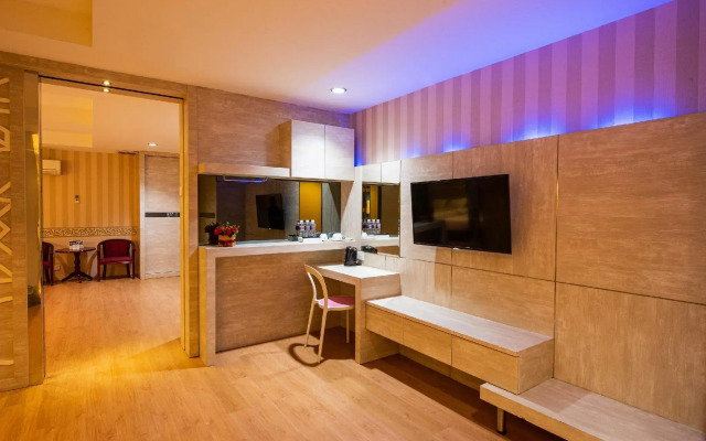 Lovina Inn Penuin Hotel