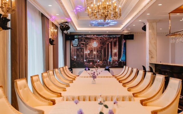 Diamond Hotel