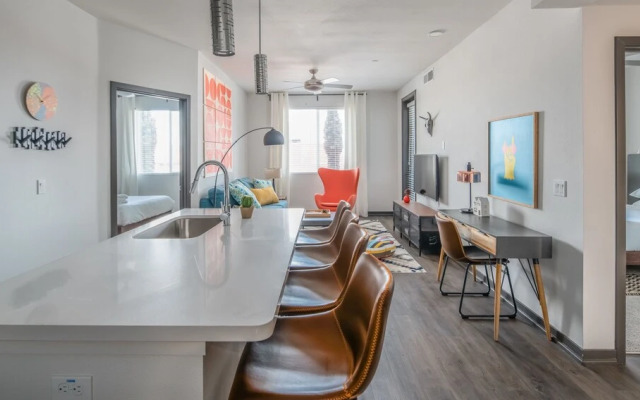 Luxe Apartments In Tempe By Wanderjaunt