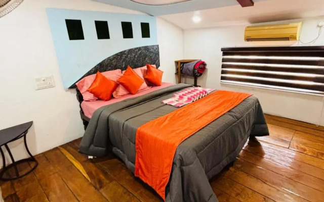 1 BHK Houseboat in Alleppey Finishing Point,, Alappuzha, by GuestHouser (CB89)