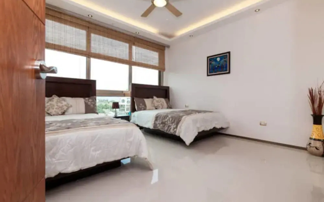 MENESSE Quinta Mar