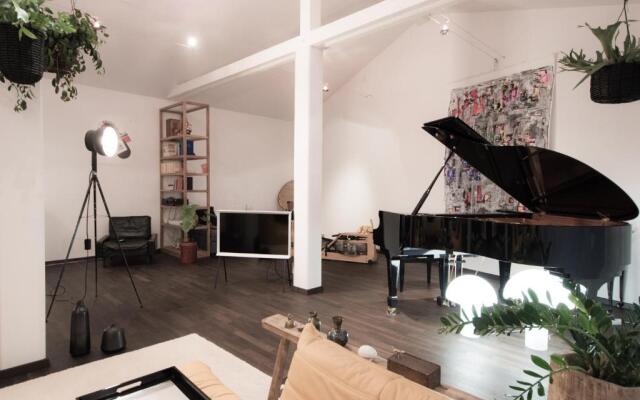 Weimar Central Artist Loft 120 M2