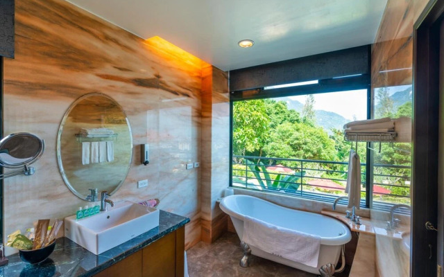 Hualien AzureVILLA B&B
