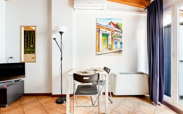 Stylish Loft Porta Romana