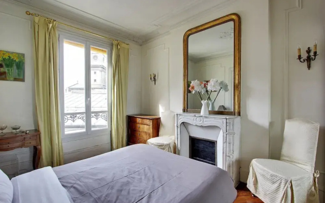 210176 - Comfortable Apartment for 6 People in the Heart of the Grands Boulevards