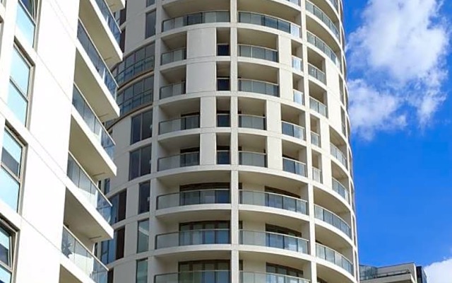 SACO London Canary Wharf