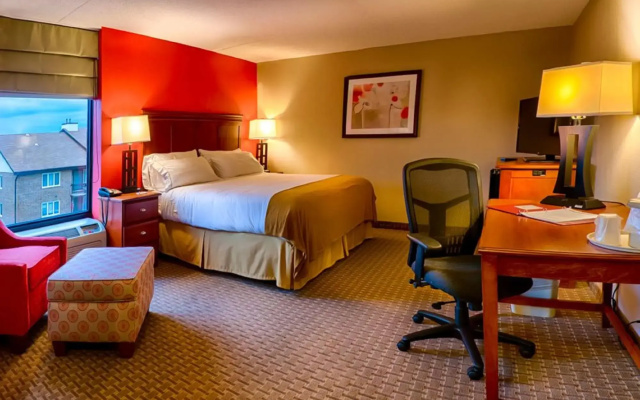 Holiday Inn Express Crestwood by IHG