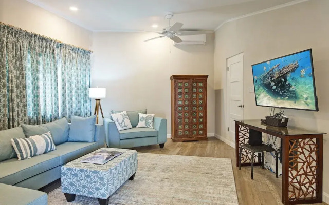 Southwinds Beach House is a 3 Bedroom With Exquisite sea Views