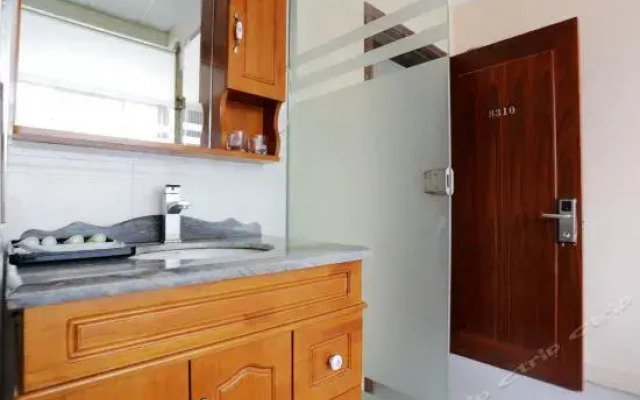 Huating Hotel