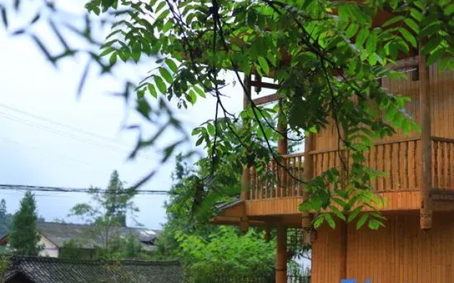 Emeishan Yimusheng Homestay