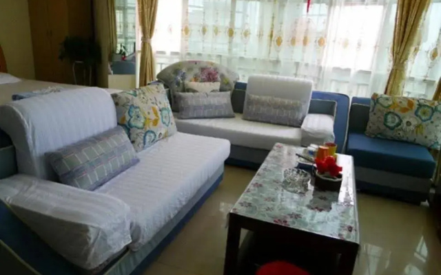 Holiday Zizhu Xinganxian Hostel (Beihai Old Street )