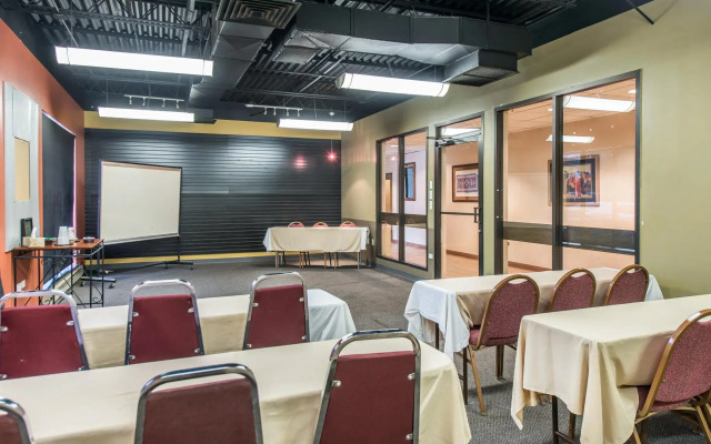 Holiday Inn Express Denver Central North by IHG