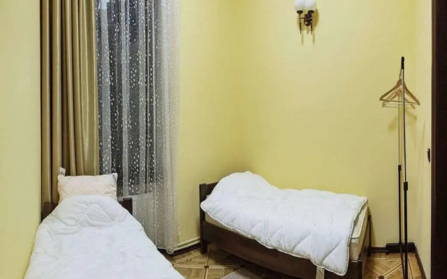 Хостел Берлога