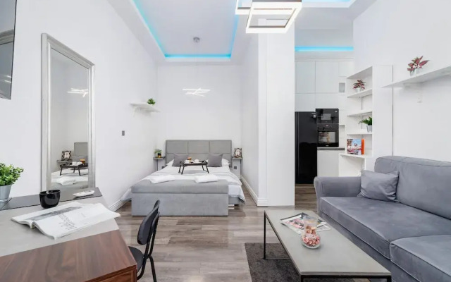 Studio Krakow Starowislna by Renters