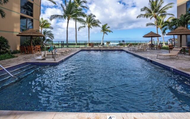 Oceanfront Kaanapali Studio Vistas