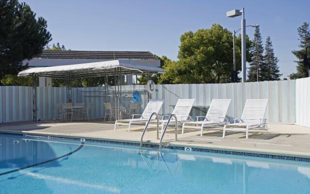 Americas Best Value Inn Livermore