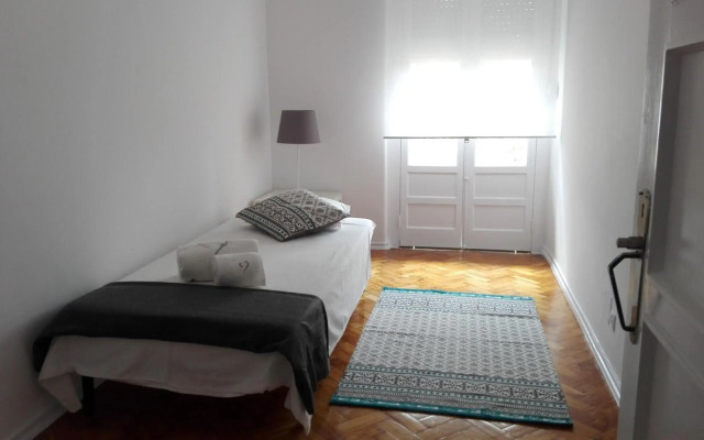 Golden Apartment City Center