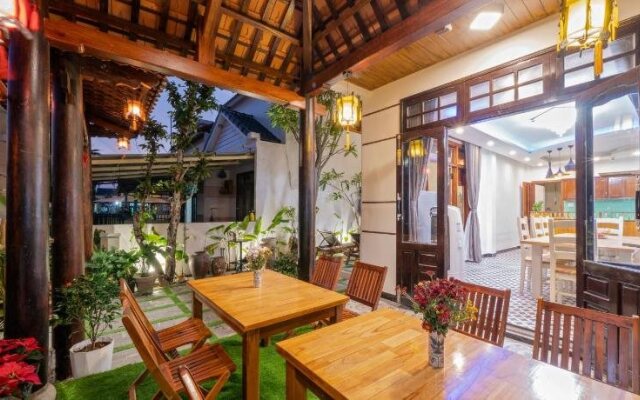Blue Whale Homestay