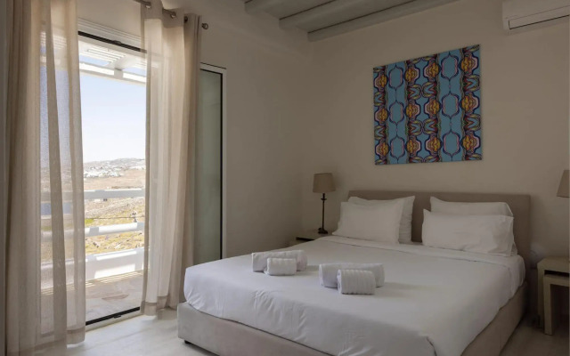 Luxury House with Private Pool 1A