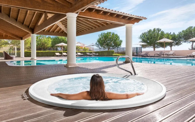 Cascade Resort - Cascade Wellness & Lifestyle Resort / Apartment