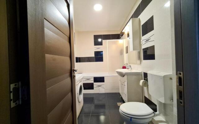 West Luxury Apartment