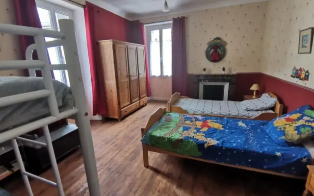 Maison Chorges, 4 pièces, 6 personnes - FR-1-469-120
