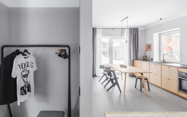 Minimalist. Apartment & Studio