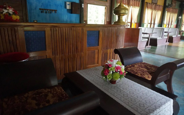 Phawengkham Resort and Restaurant