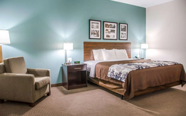 Sleep Inn & Suites Center