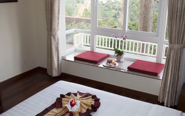 Mimosa Phuong Nam Hotel