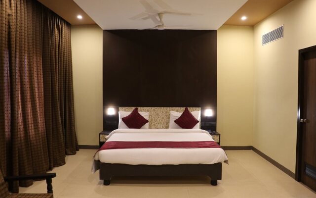 DSR Madhanam Inn