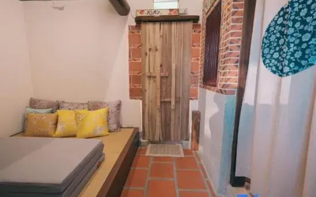 Shin Long Tou B&B