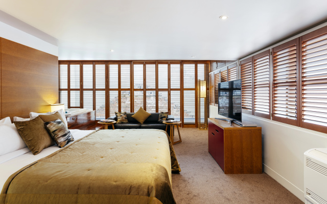 The Henry Jones Art Hotel – Guest Rooms – Hobart