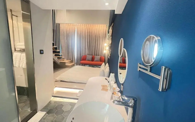 Hayata Hotel (no children under 12 years old)