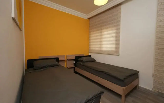 The Yellow Apartment Badaro 3 Bdrm 24 7 Electric