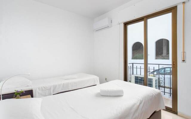 Townhouse with sea view in Torrequebrada