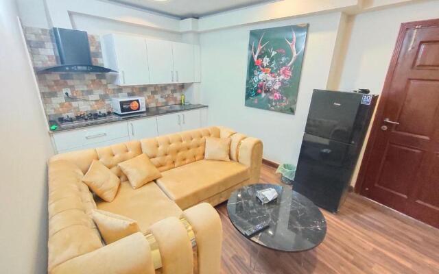 Luxurious & Comfy 1BHK Apartment, Wifi & SmartTV.
