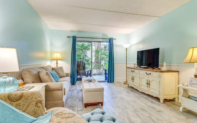 Central Mary Esther Condo 5 Mi to Okaloosa Island!