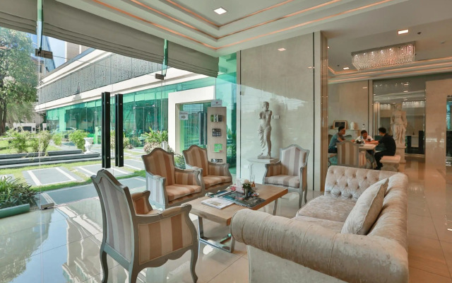 City Garden Tower Luxurious Condominium In The Center Of Pattaya