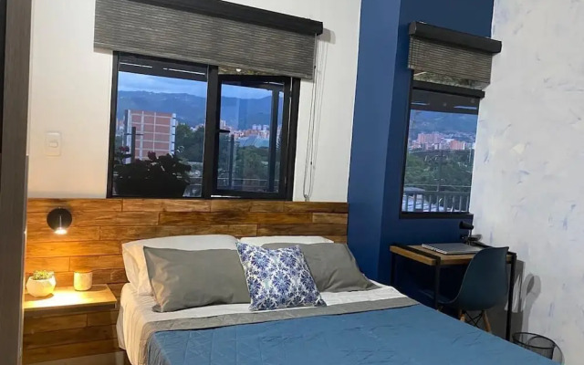 Tauro Black Suites
