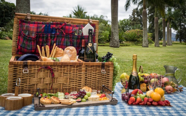 Summerfield Luxury Resort & Botanical Garden