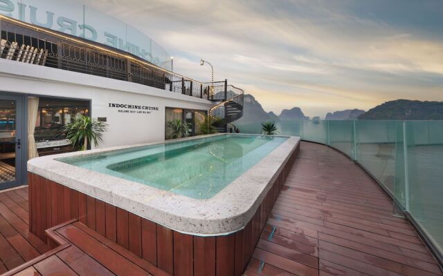 Indochine Lan Ha Bay
