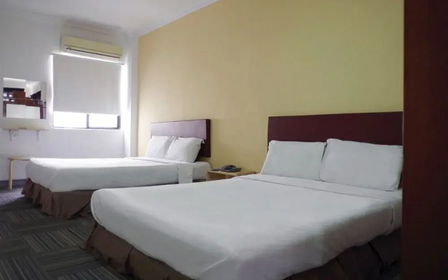Agora Hotel